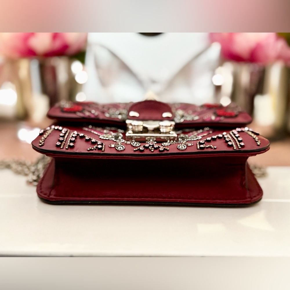 Valentino Garavani Heart Beaded Glam Lock Bag - Picture 10 of 15